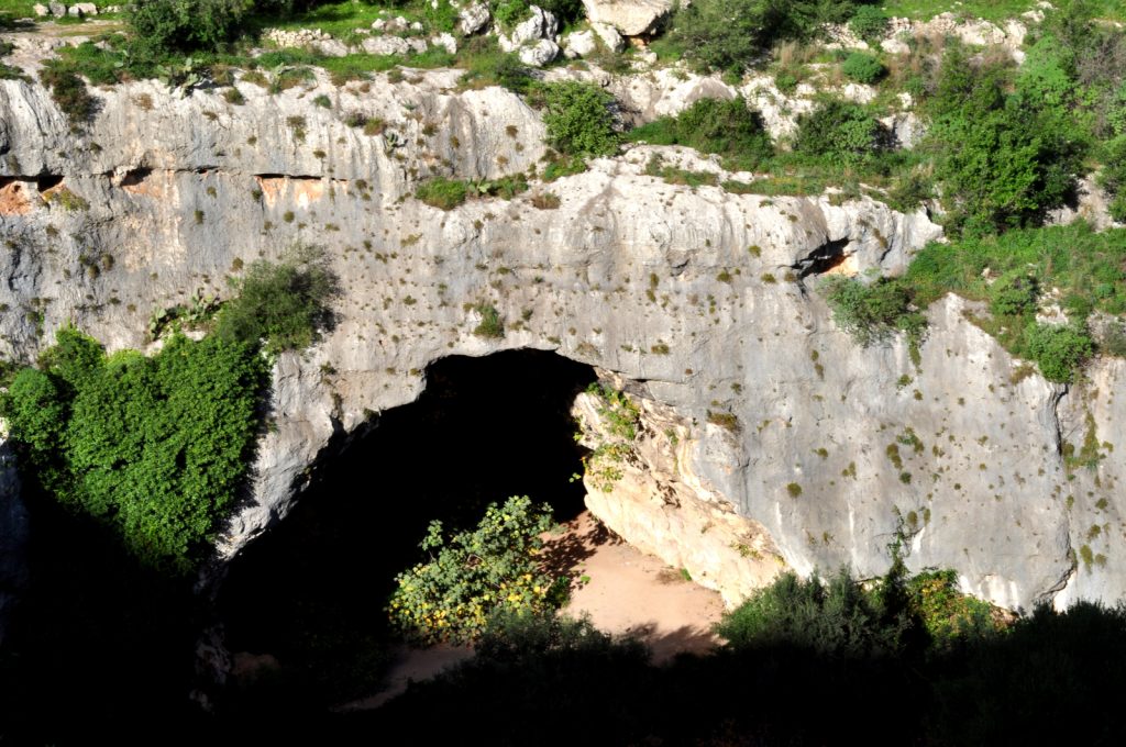 La Grotta dei Pipistrelli. Foto Stefano Ardito