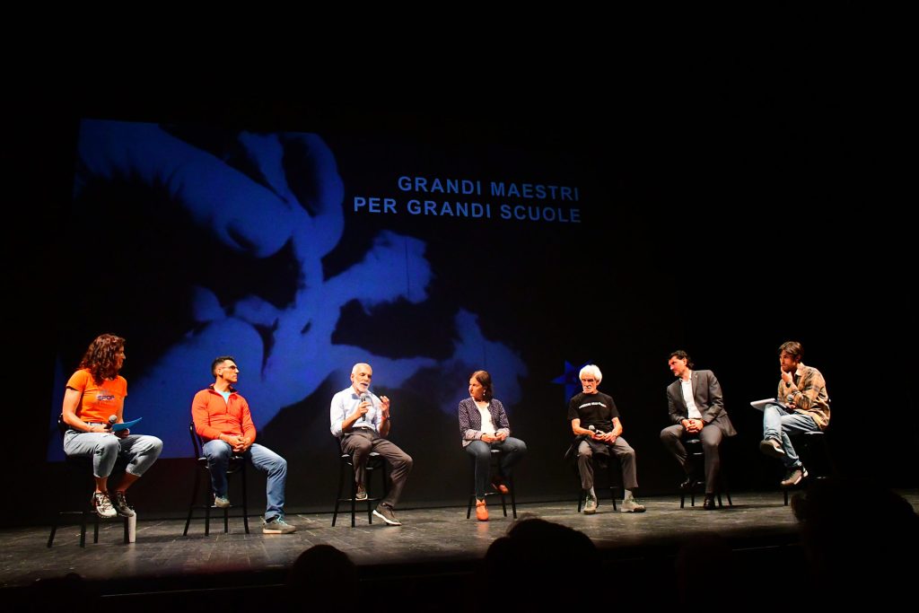 Teatro Sociale  “Grandi maestri per grandi scuole”. Foto Stefano Ardito.