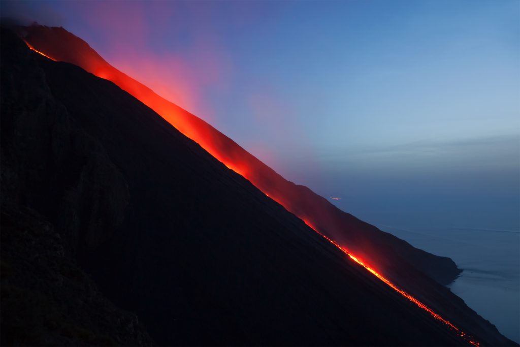 Stromboli. Foto Wikimedia Commons @unukorno