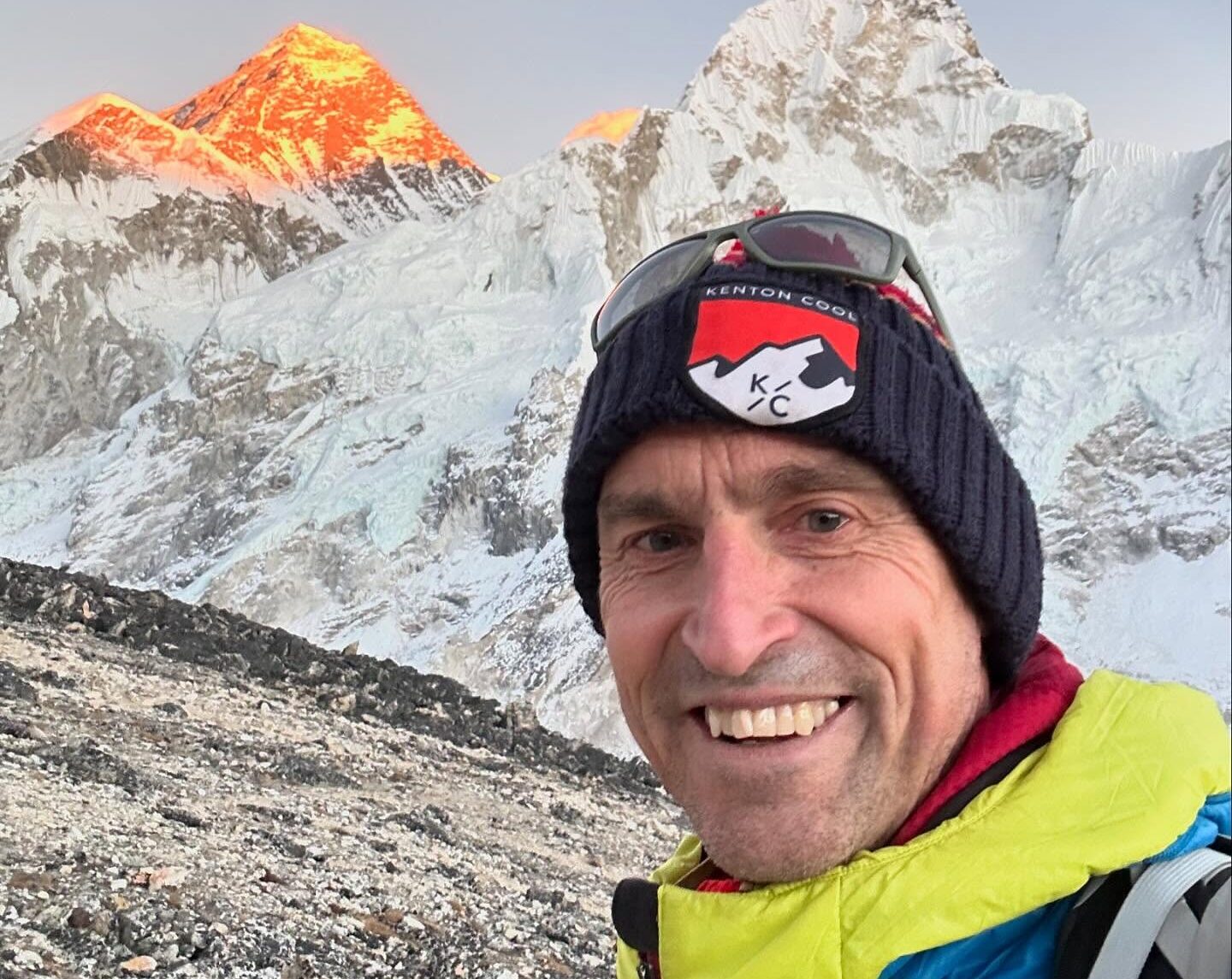 Kenton Cool in vetta all’Everest per la diciannovesima volta