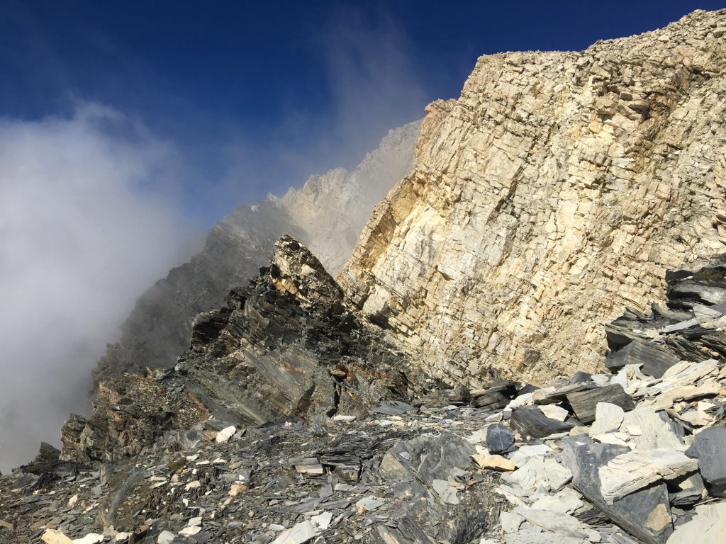 Contatto tra marmi e quarzoscisti sul Piz Tremogge