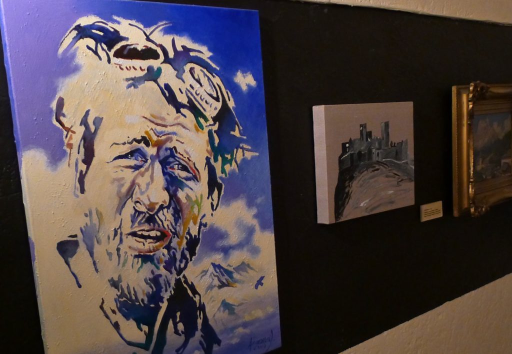 Un ritratto di Hermann Buhl nel Museo Messner del Monte Rite. Foto di Stefano Ardito