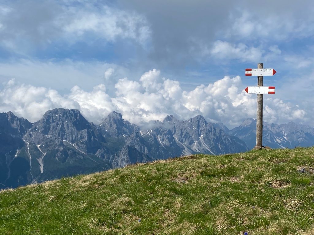 Sentiero delle portatrici carniche, verso cima Ombladet. Foto di Melania Lunazzi