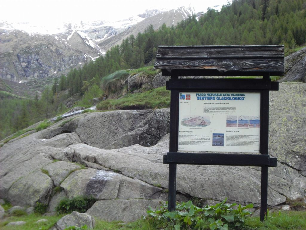 Marmitte glaciali. Foto @ Ente di Gestione delle Aree Protette della Valle Sesia