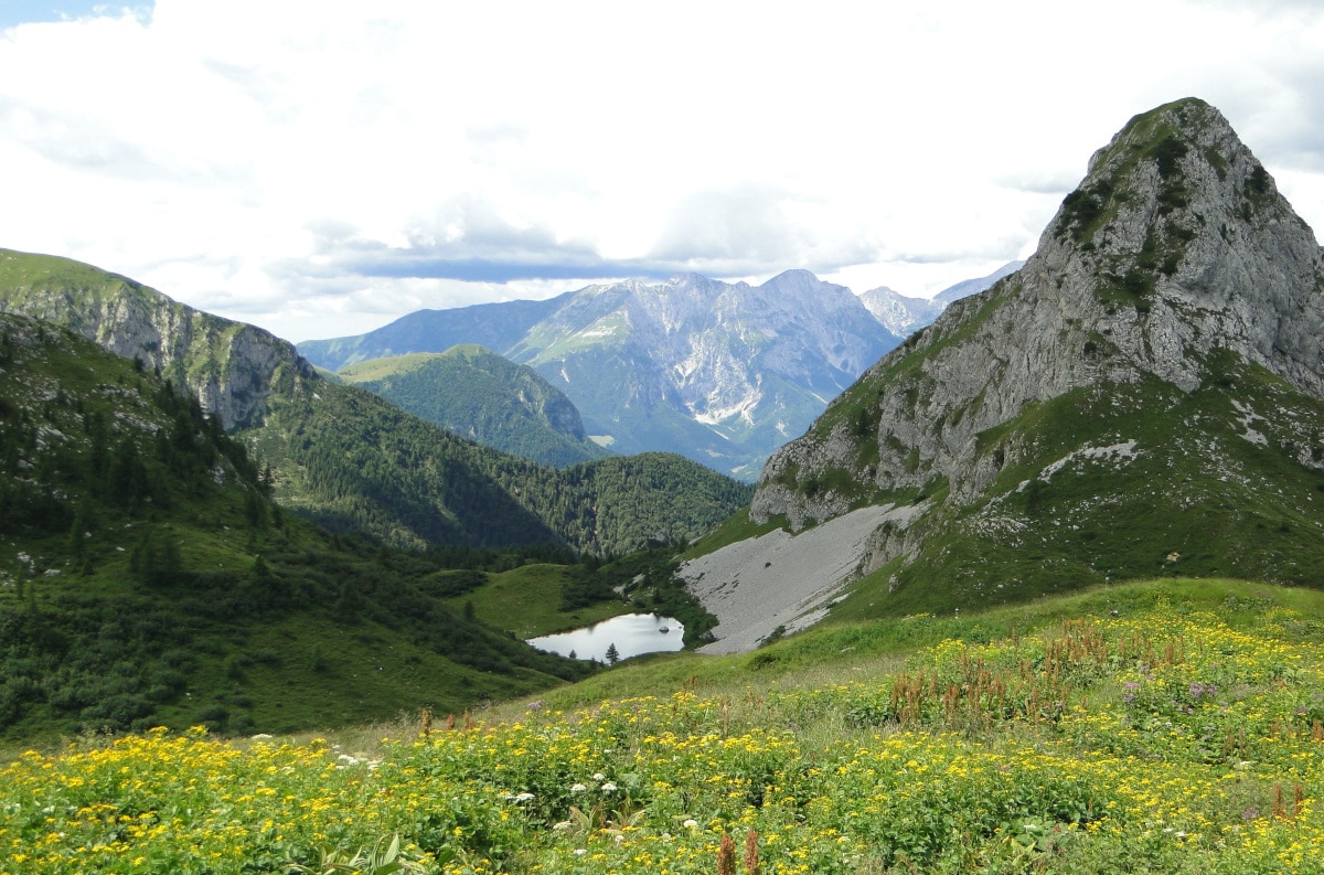 Lago Spigorel (1821 m), Val Sedornia, Valbondione (BG), una delle tappe dell'Alta Via delle Grazie. Foto di Ago 76/Wikimedia Commons