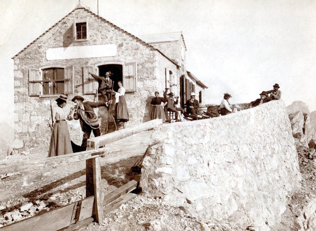 Sachsendank hütte Nuvolau PH
