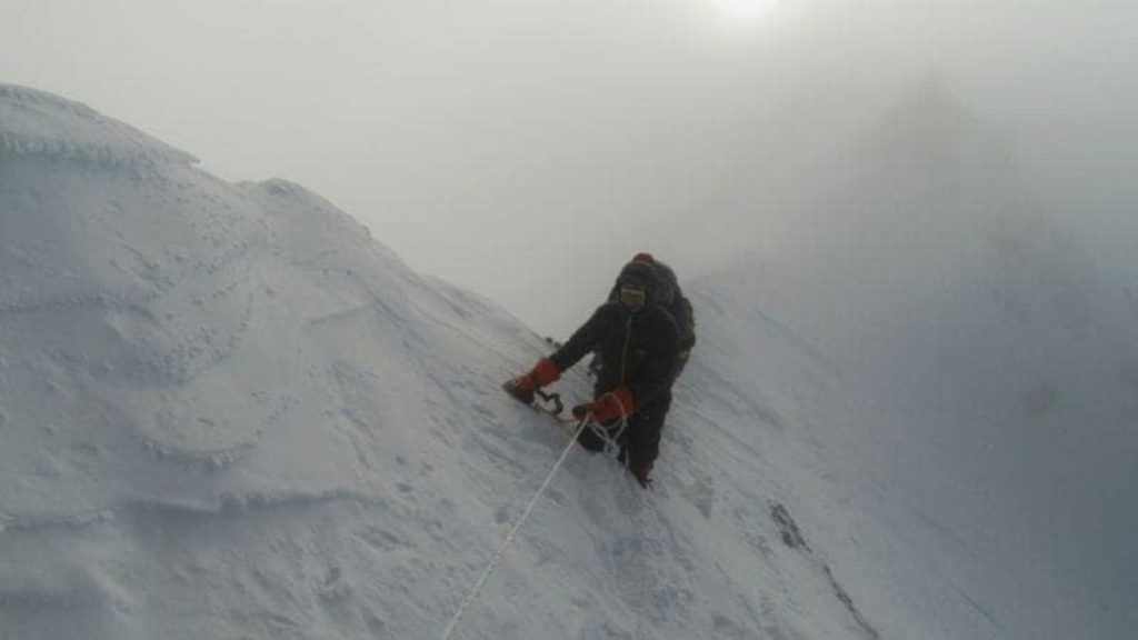 Urubko e Cardell sul GI per la via normale. Foto @ federacionandaluzademontanismo/IG