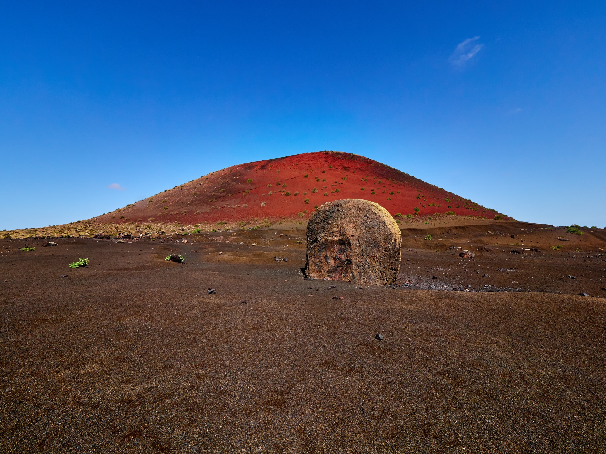 Caldera Colorada a Lanzarote. Foto @Adobe Stock