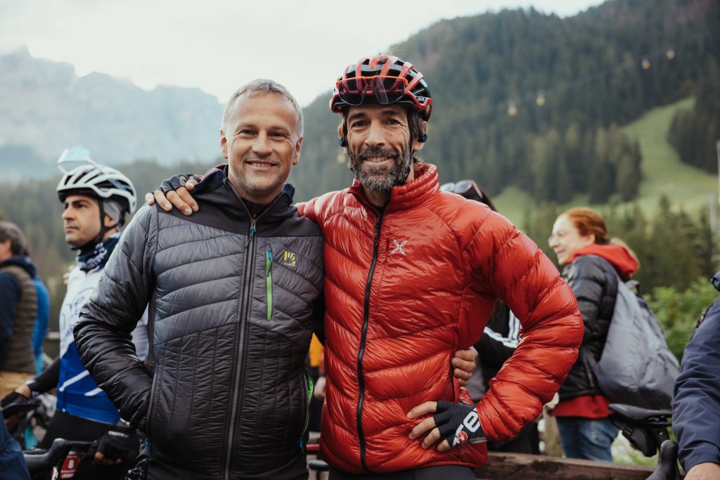 Claudio Canins, direttore del Comitato Maratona dles Dolomites, e Hervé Barmasse alla Maratona dles Dolomites-Enel. © Alex Moling