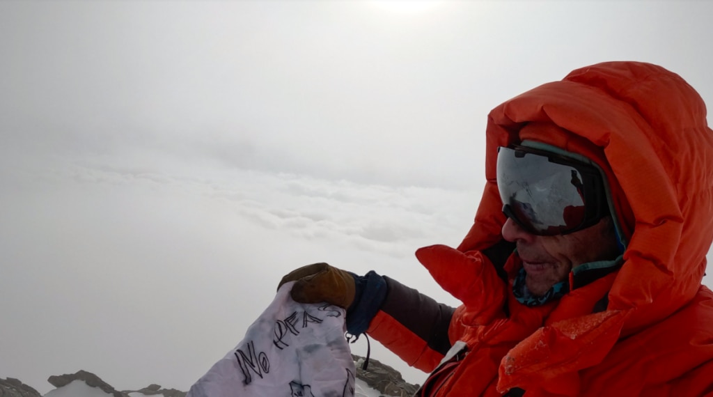 Mario Vielmo in vetta al Nanga Parbat, 2023.