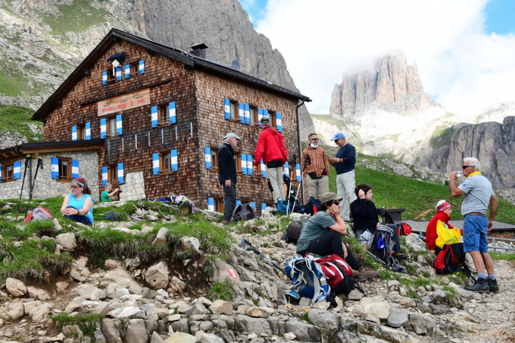 Rifugio Roda di Vael. Foto di Stefano Ardito