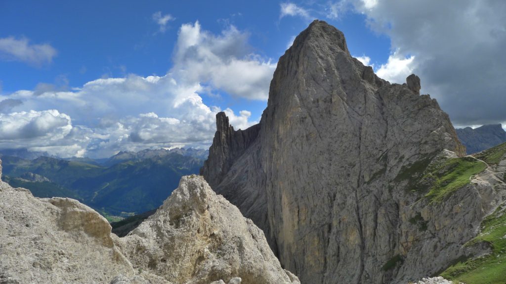 Roda di Vael dal sentiero per il Passo del Vajolon. Foto di Stefano Ardito