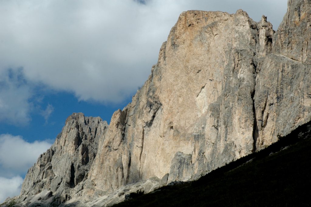 Roda di Vaèl, la Parete Rossa. Foto di Stefano Ardito