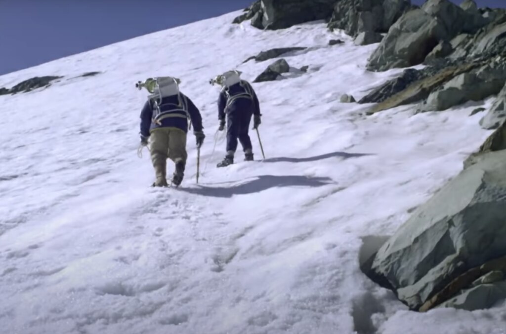 Immagine del film "Beyond the edge"