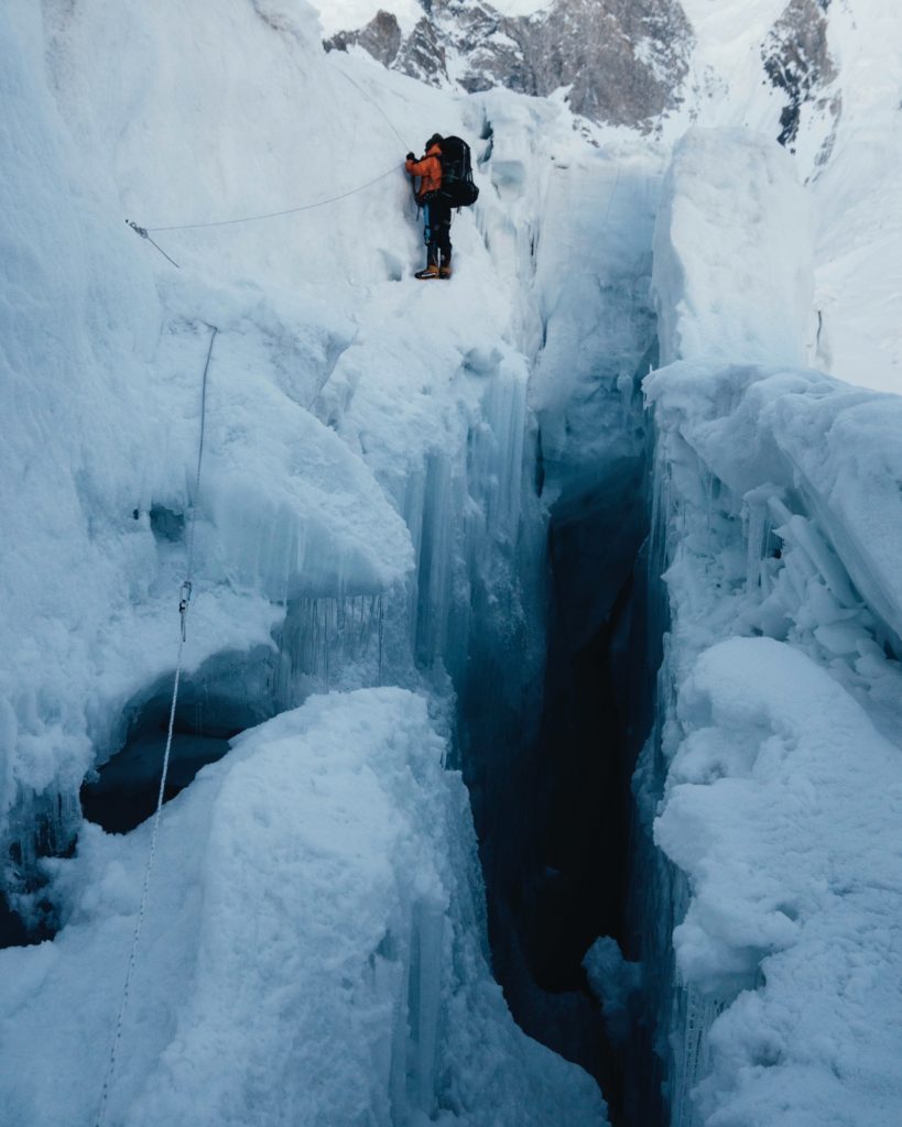 Andrzej Bargiel sul Gasherbrum 2. Foto di Andrzej Bargiel
