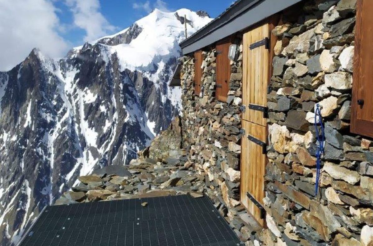 Rifugio Quintino Sella ai Rochers foto Archivio CAI Torino