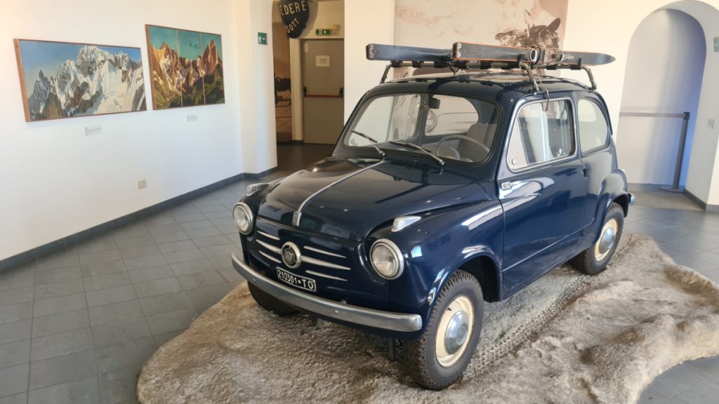 Torino, Museo della Montagna, la 600 delle vacanze sulla neve