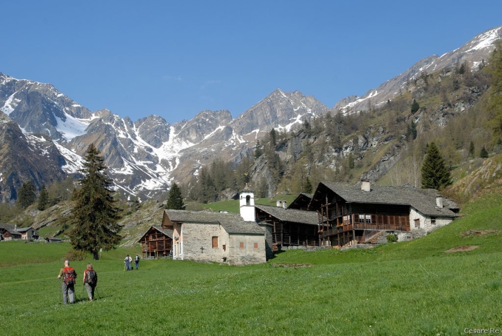 L'arrivo alla piana di Otro credit Cesare Re