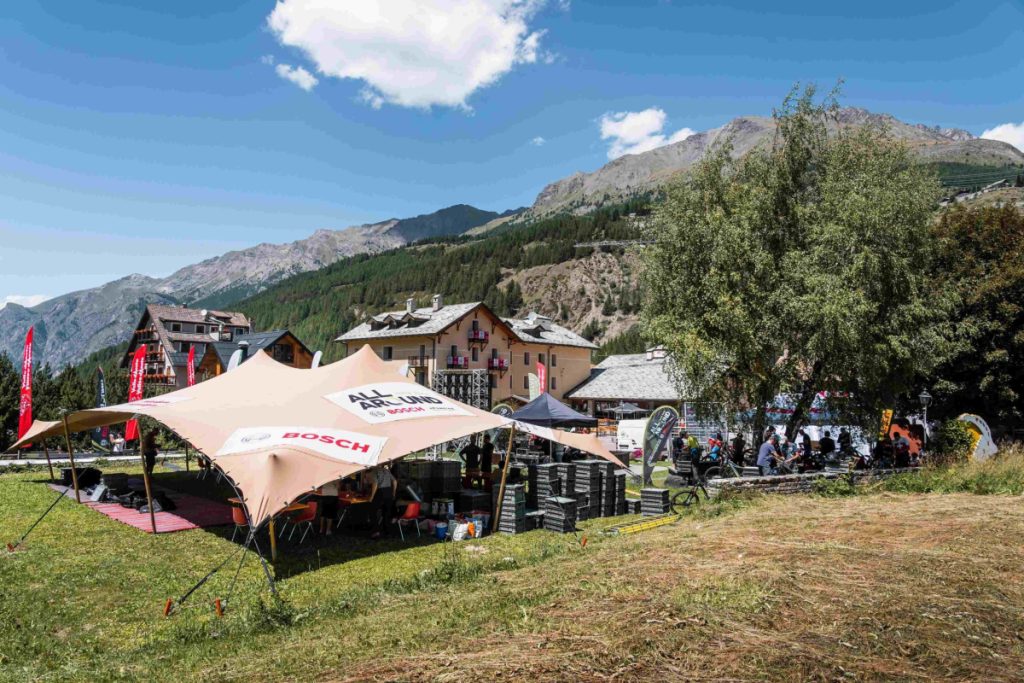 AllAround il camp per il relax post tappa credit Morgan Bodet