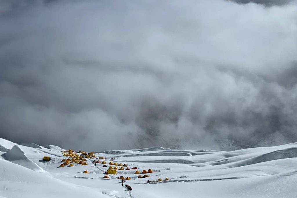 Laffollato campo II del Manaslu credit Kami Rita Sherpa