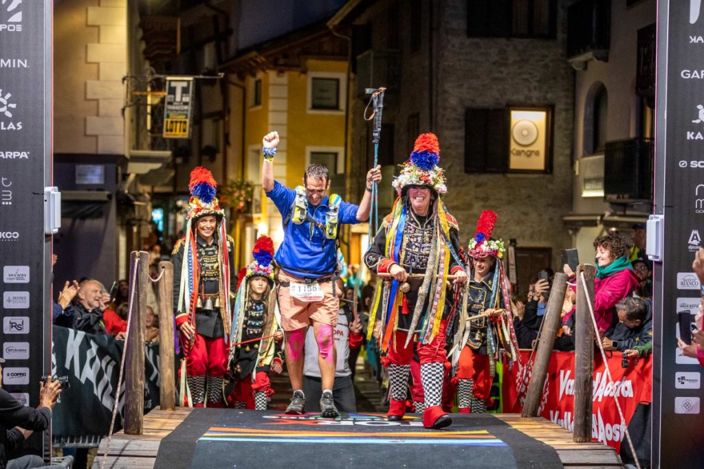 Placido Mondin, ultimo a tagliare il traguardo di Courmayeur Ph Roberto Roux _ Zzam! Agency