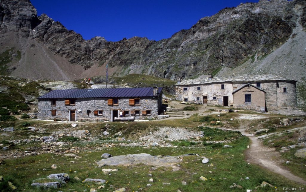 Santuario e Rifugio di Cuney a 2.652 metri di quota credit Cesare Re