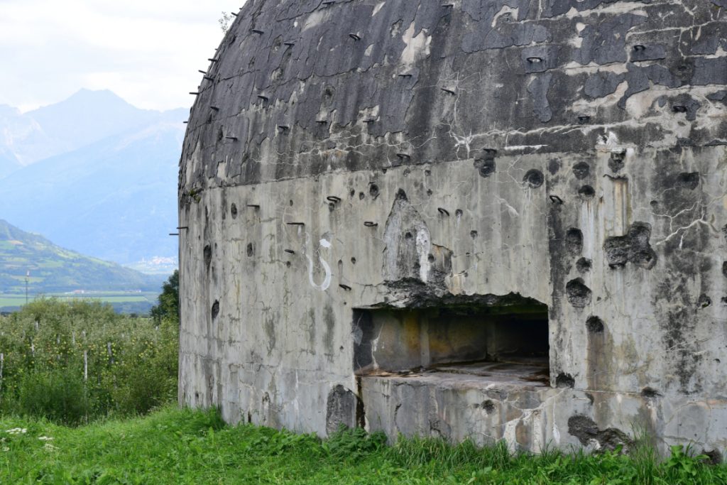 Un bunker del Vallo Alpino tra Glorenza e Malles Venosta credit Stefano Ardito