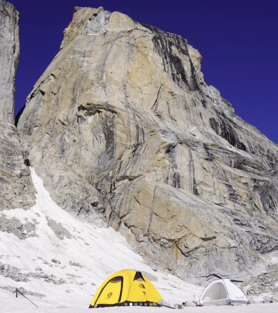 Campo base nella Miyar Valley ai piedi della Neverseen Tower credit Jerome Perruquet