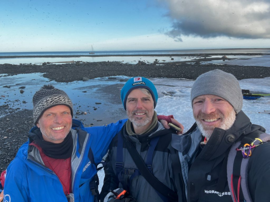 Da sinistra a destra Erlin Kagge Havard Tjora e Bourge Ousland