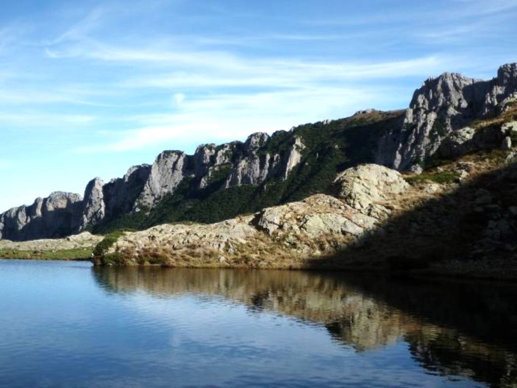 Lago inferiore del Frisson. Foto Lorenzo Volpe