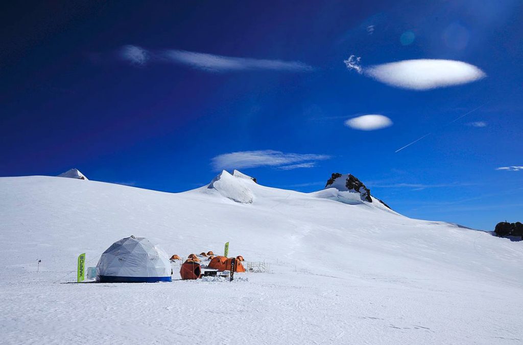 Il campo al Colle del Lys