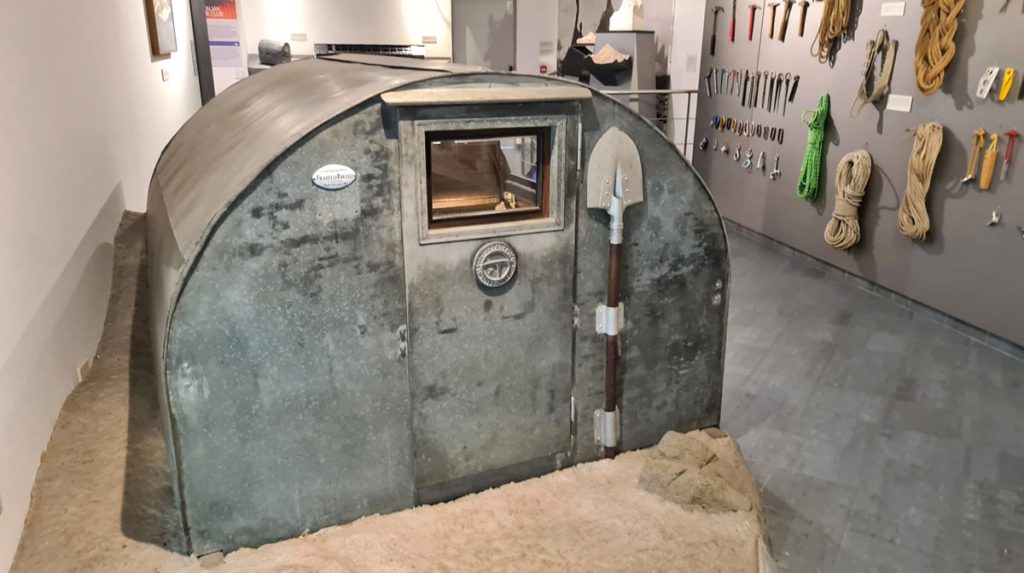 Un vecchio bivacco del CAAI, foto SA