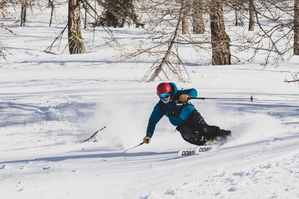 Anche lo sci in neve fresca è oggetto delle lezioni. Foto Evi Garbolino
