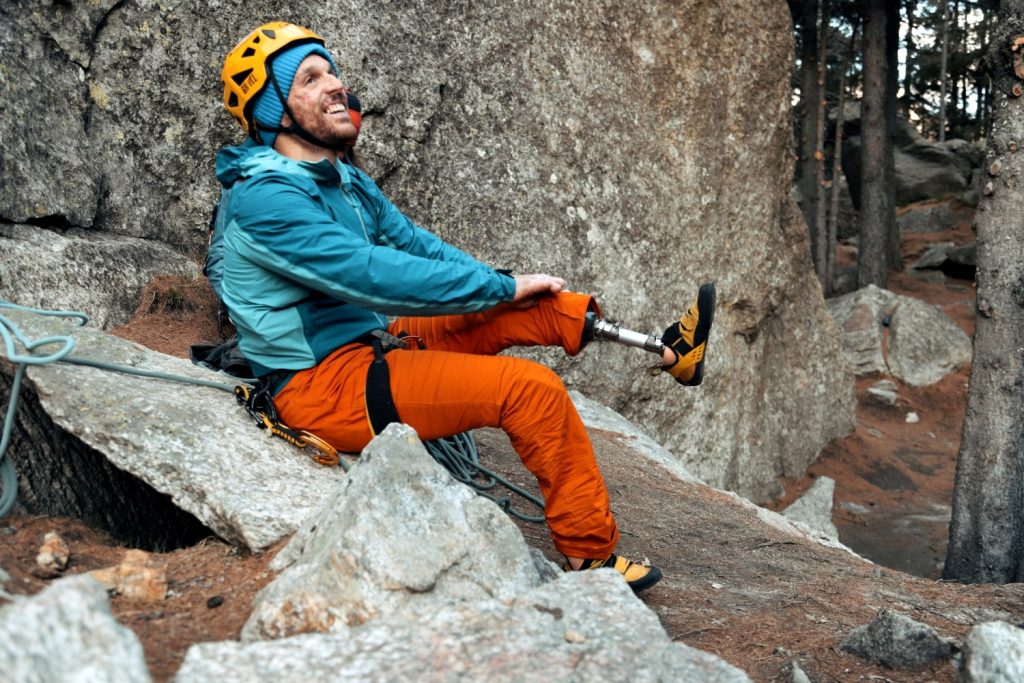 Andrea Lanfri alla base del Sergent, foto di Ilaria Cariello