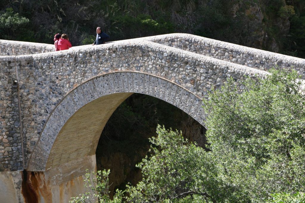 Civita, il Ponte del Diavolo. Foto Stefano Ardito