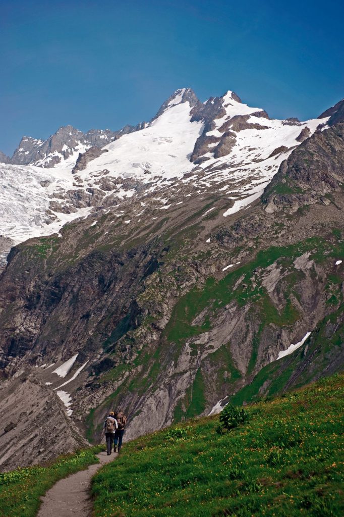 Lungo la Gran Balconata della Val Ferret Foto Livio Piatta
