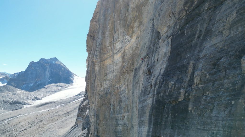 La Mingolla in parete vista dal drone del rifugista