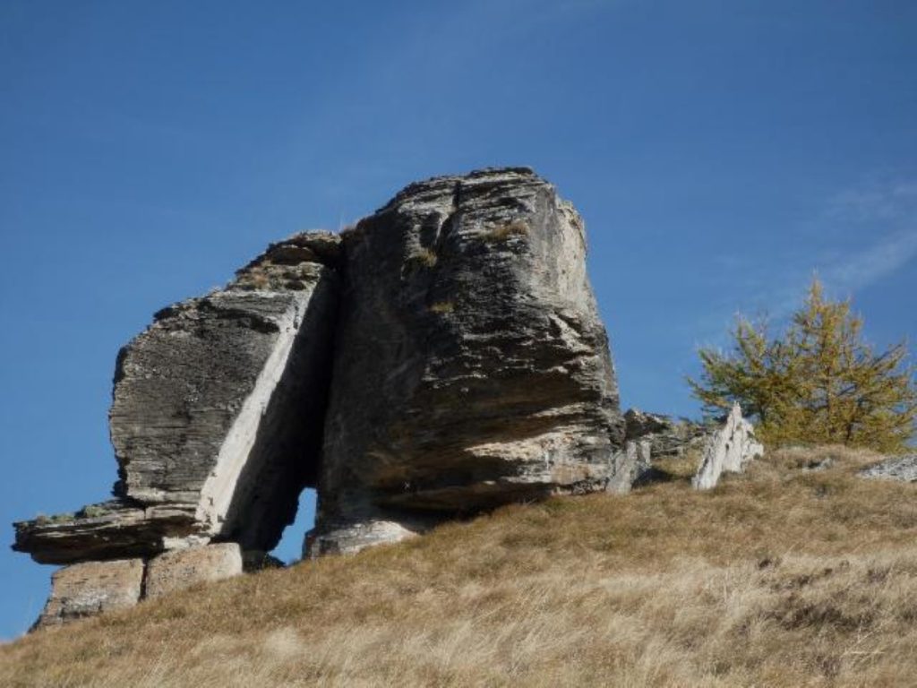 La caratteristica Rocha dal Diau. Foto Lorenzo Volpe