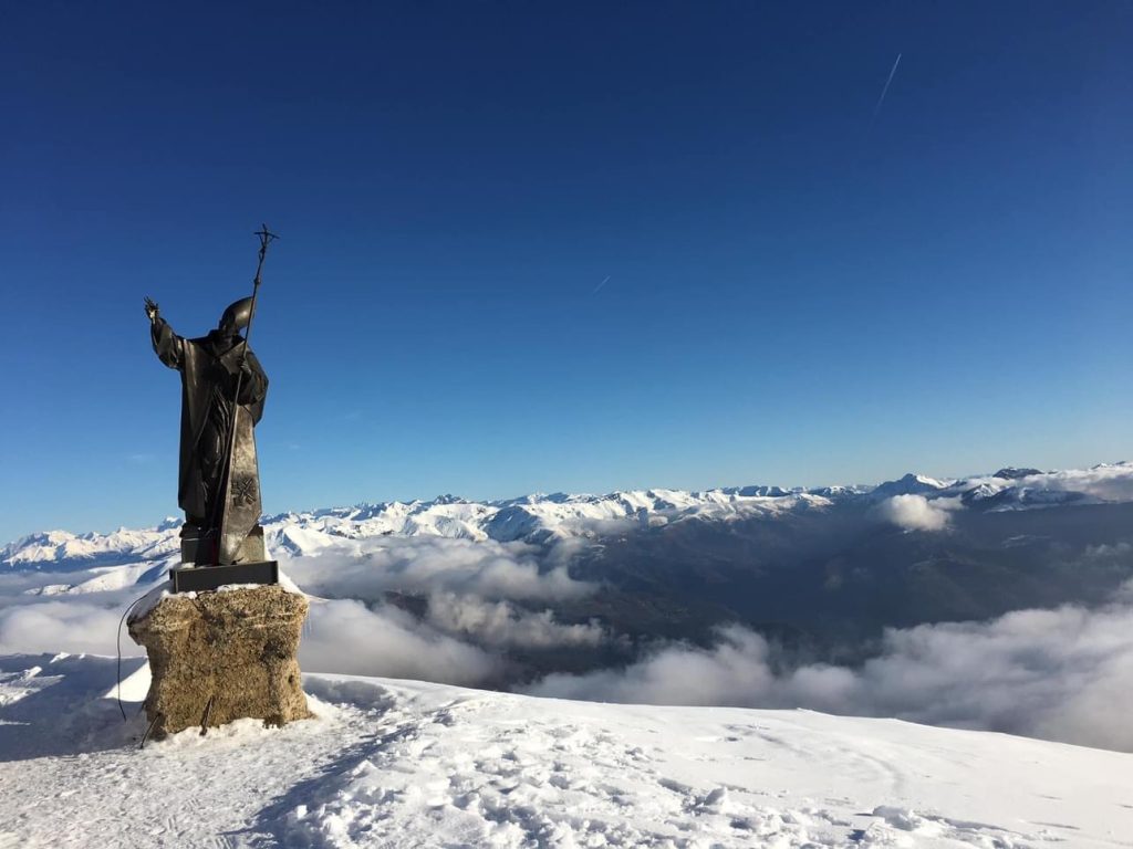 La statua dedicata a Papa Paolo VI. Foto Luca Guerini