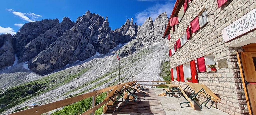 La terrazza del rifugio @FB Rifugio Berti