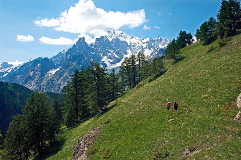 Lungo la Gran Balconata della Val Ferret Foto Livio Piatta