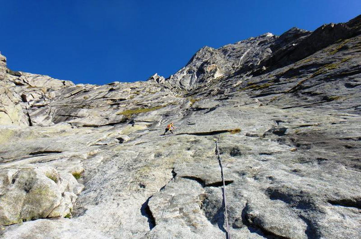 Le pareti della Val Salarno a Saviore