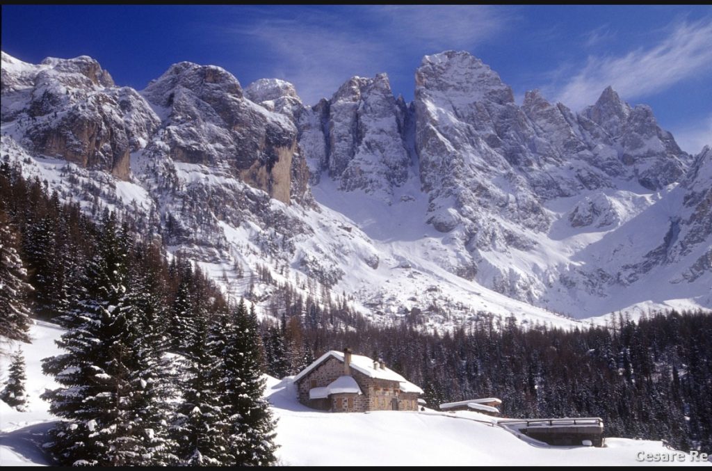 La Malga Venegiota e le Pale di San Martino. Foto Cesare Re