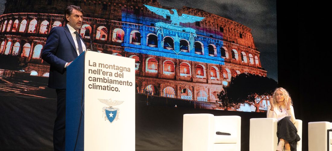 Antonio Montani, Licia Colò e il Colosseo, foto Paolo d'Intino