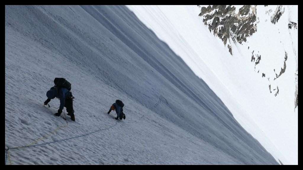 Nuptse, il film che apre ogni serata