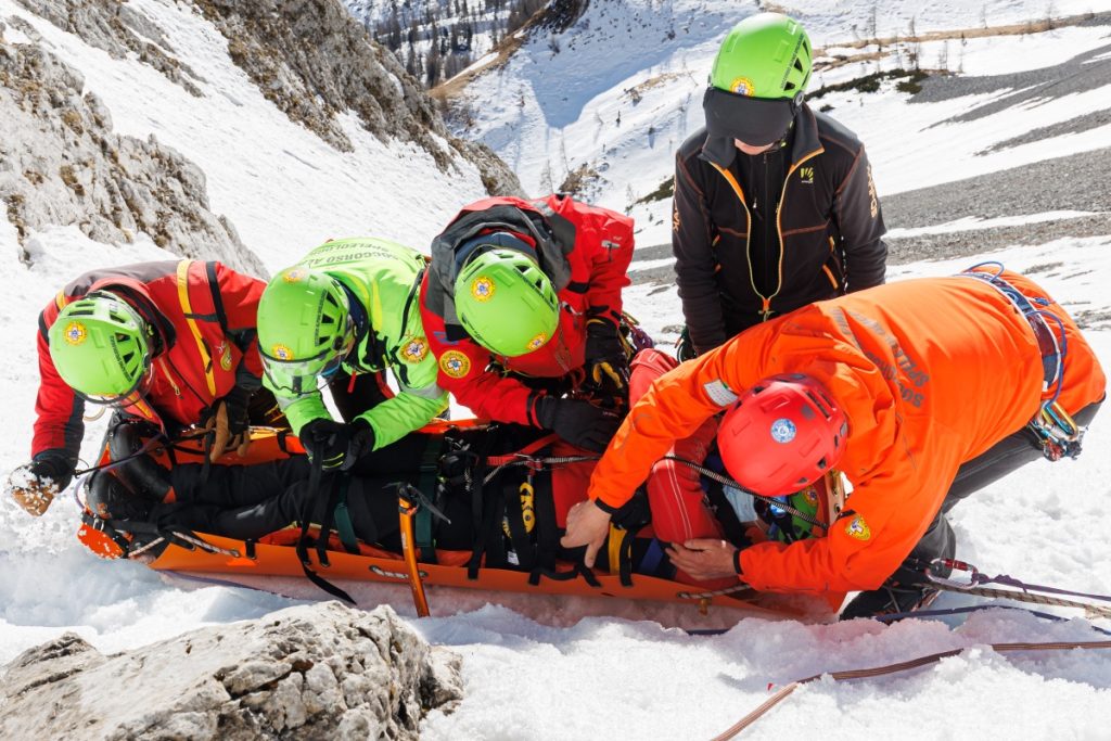 Operazione di soccorso su neve Foto Paolo Manca, CNSAS FVG