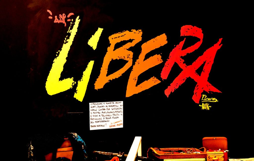 Palermo, il logo di Libera nella bottega dell