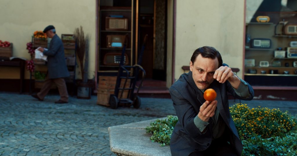 Franz Rogowski, artista di strada in Lubo