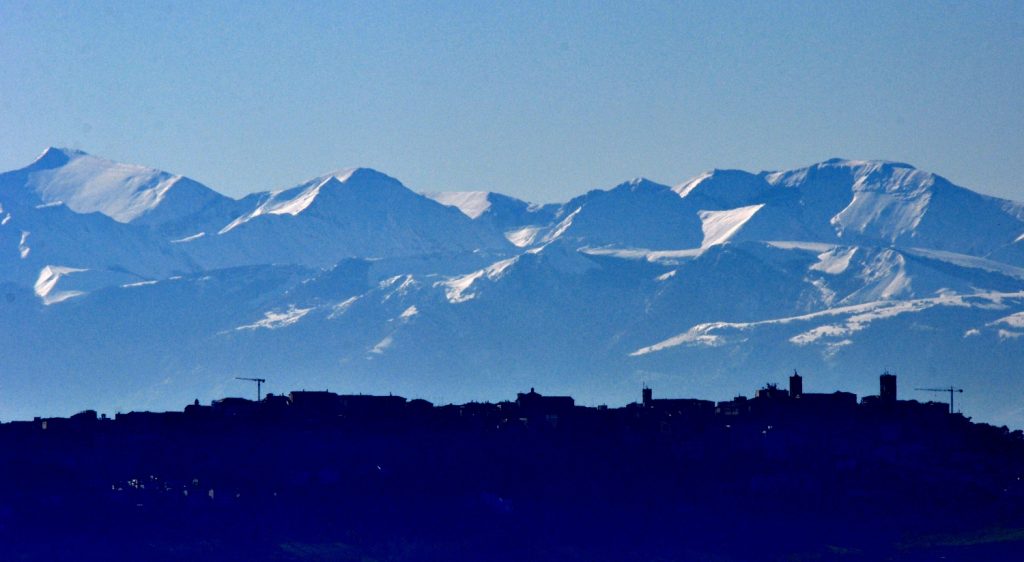 I Monti Sibillini da Conero, foto Stefano Ardito