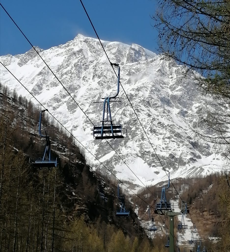 La seggiovia del Belvedere a Macugnaga. Foto Ettore Pettinaroli
